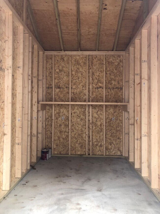 Building Photo - Oak Trail Apartments