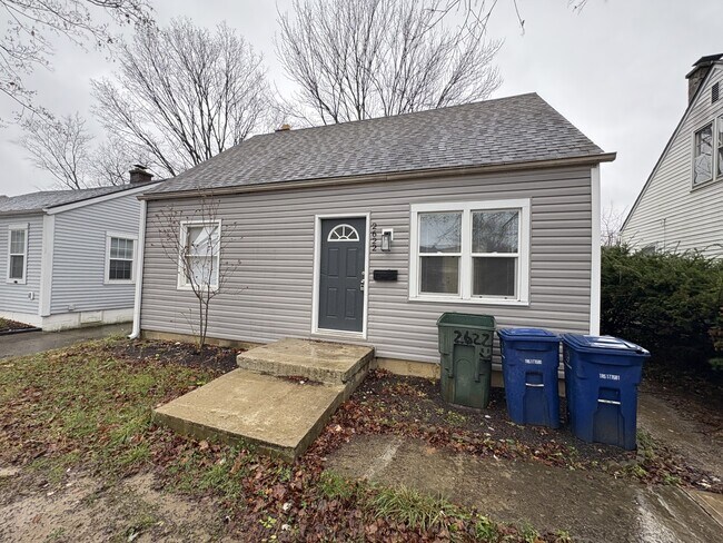 Building Photo - 2622 Hiawatha St