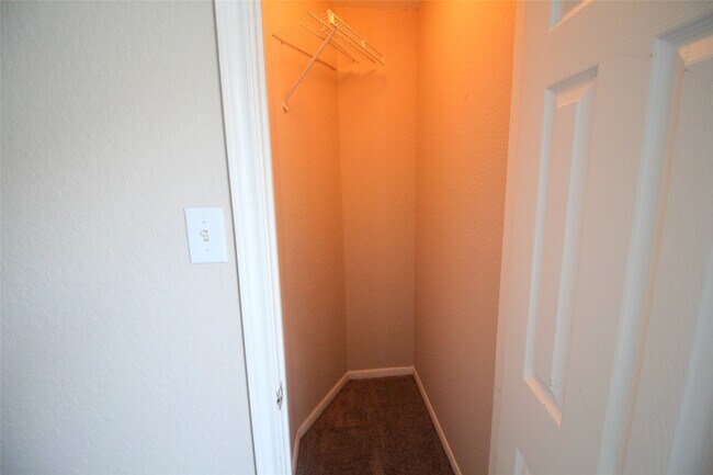 Building Photo - 2117 Whittier Dr