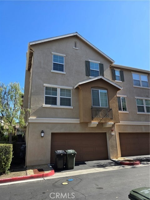 Building Photo - 2147 Cittadin Dr