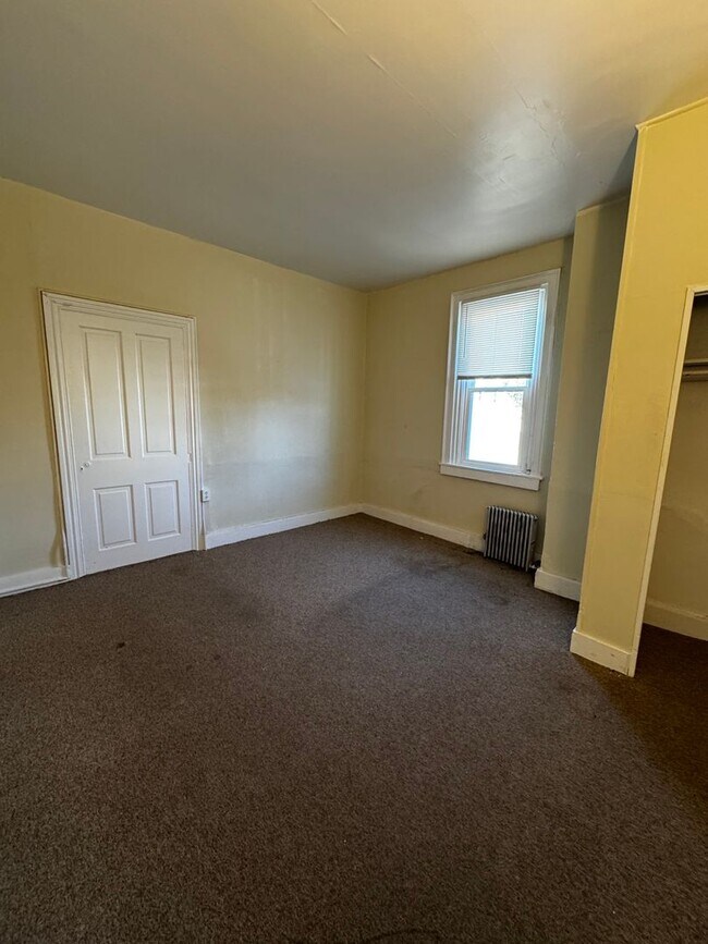 Building Photo - 41 N 10th St