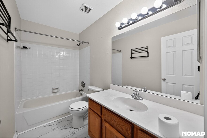 Building Photo - 11123 E Alameda Ave