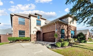 Building Photo - 1924 Lewis Crossing Dr