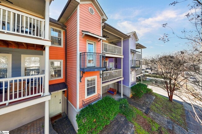 Building Photo - 7 Hamilton Ave