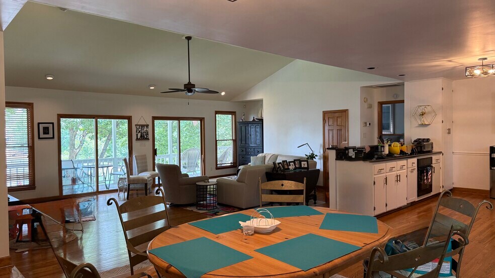 Building Photo - 16318 Stinson Cove Rd