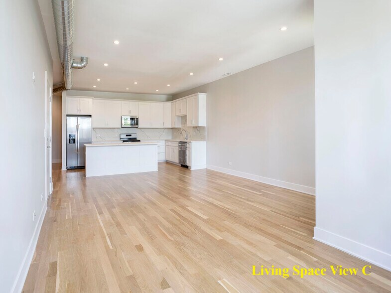 Building Photo - 6103 S Kenwood Ave