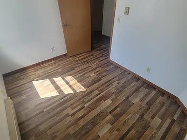 Building Photo - 620 King St