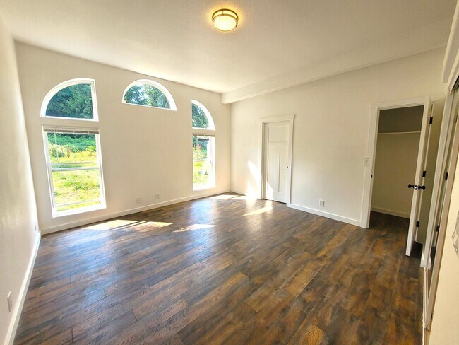 Building Photo - Country Home in secluded Mosquito Lake Rd ...