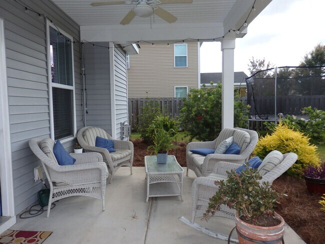 Building Photo - Look No Further. You Have Found Home!!! Av...