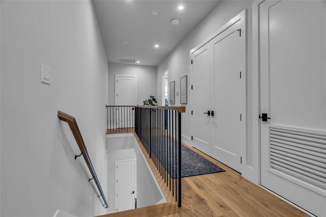 Building Photo - 69 Cortes Dr