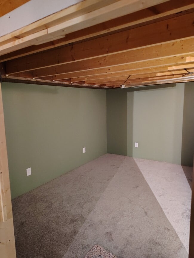 Building Photo - 403 Cook Rd