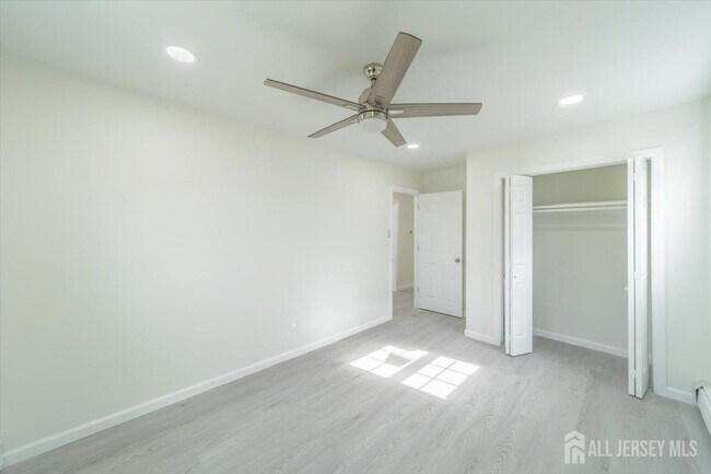 Building Photo - 54 Bergen St