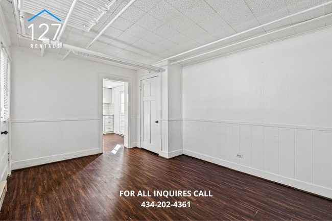 Building Photo - Cozy Upstairs 1-Bedroom Apartment in Fort ...