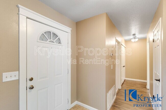 Building Photo - 225 Millbrook Way
