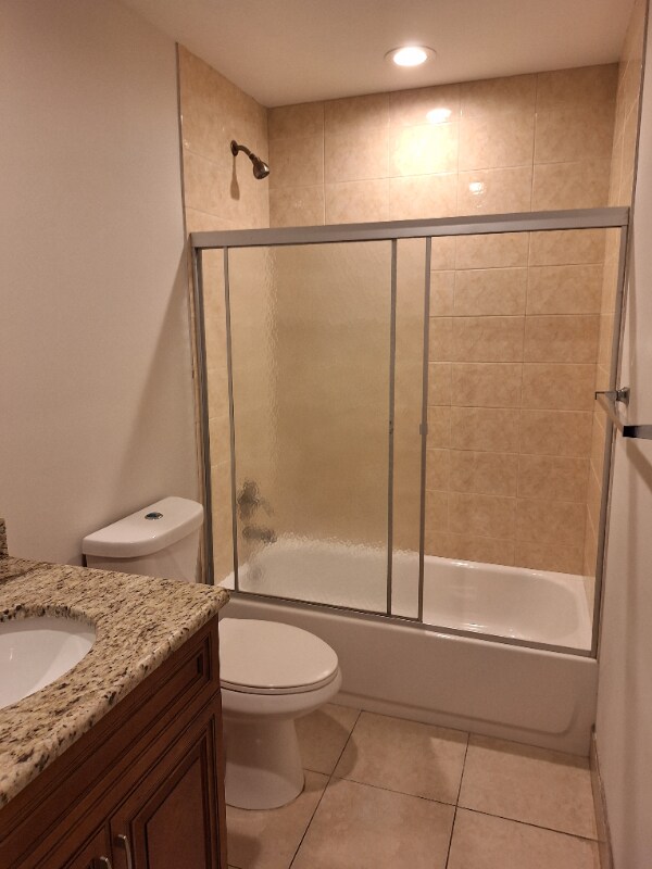 Building Photo - 665 Enfield St