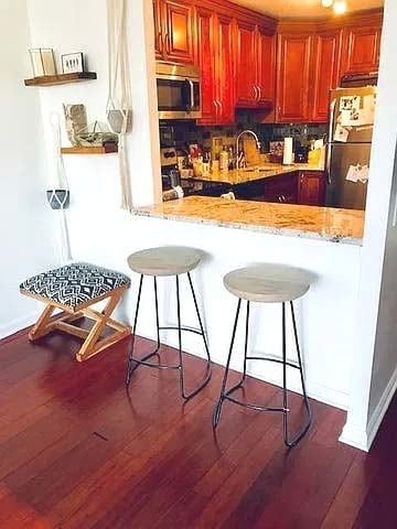 Building Photo - 1560 N Sandburg Terrace