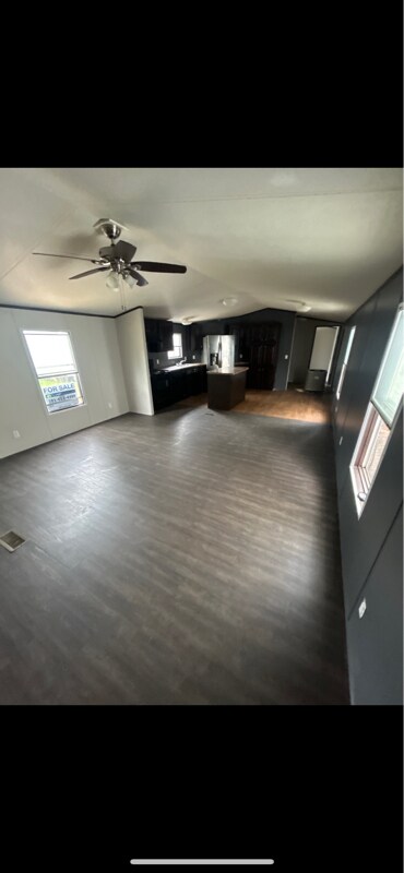 Building Photo - 143 Peoples Ln
