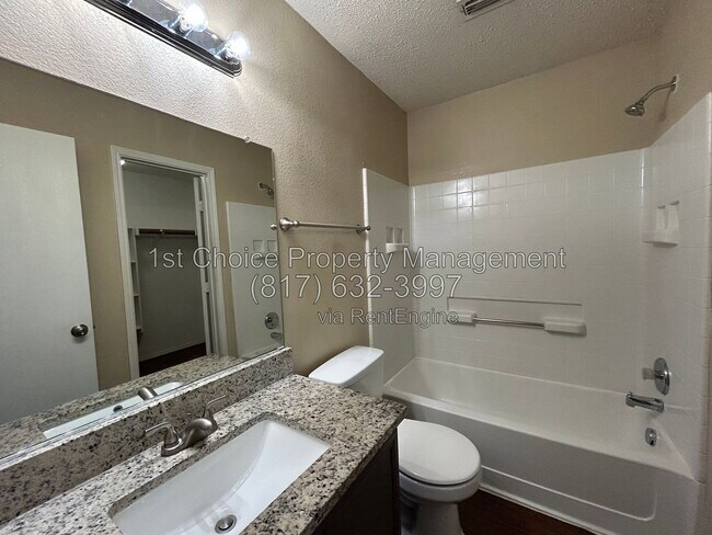 Building Photo - 4888 Parkview Hills Ln