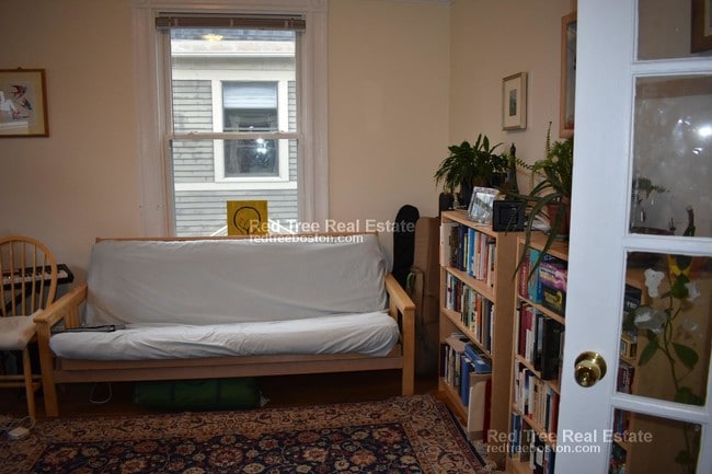 Building Photo - 48 Green St