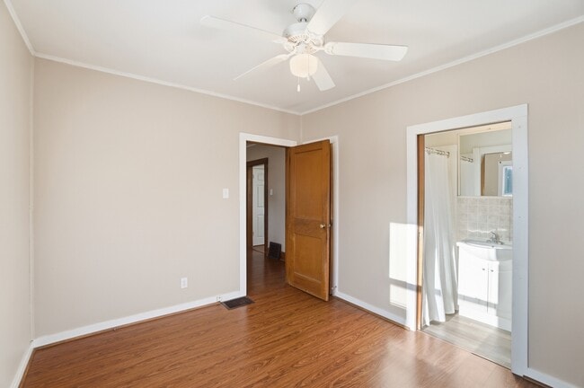 Building Photo - 1033 Forest Ave