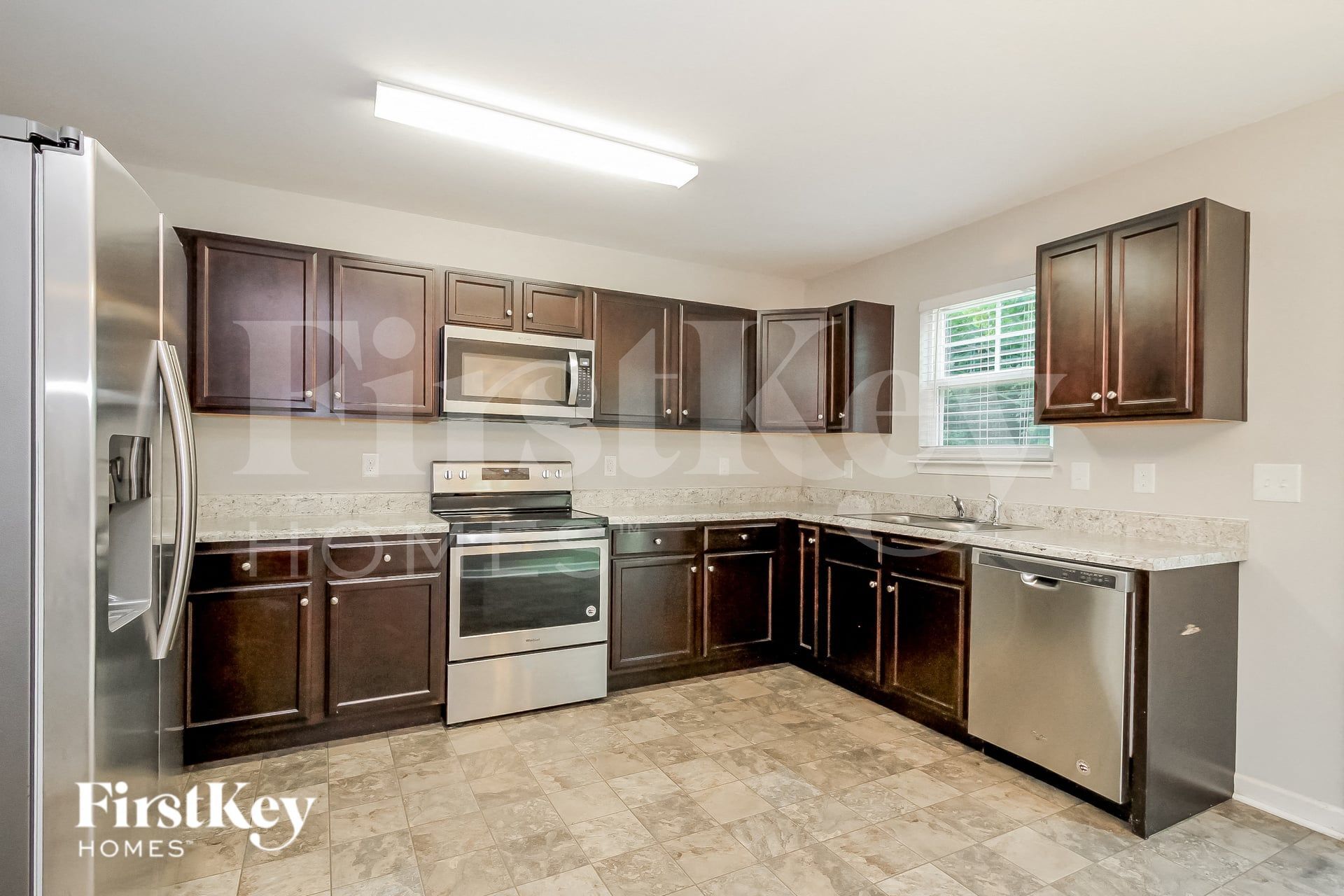 Building Photo - 825 Winterside Ln
