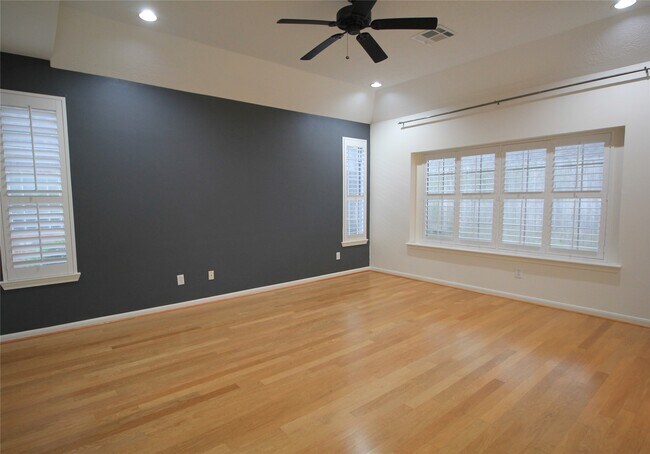 Building Photo - 3907 Princeton Park Ct