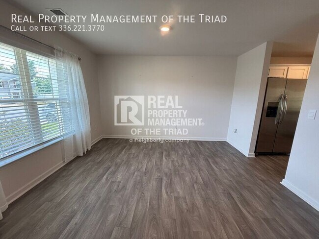 Building Photo - 407 Gulliver Ct
