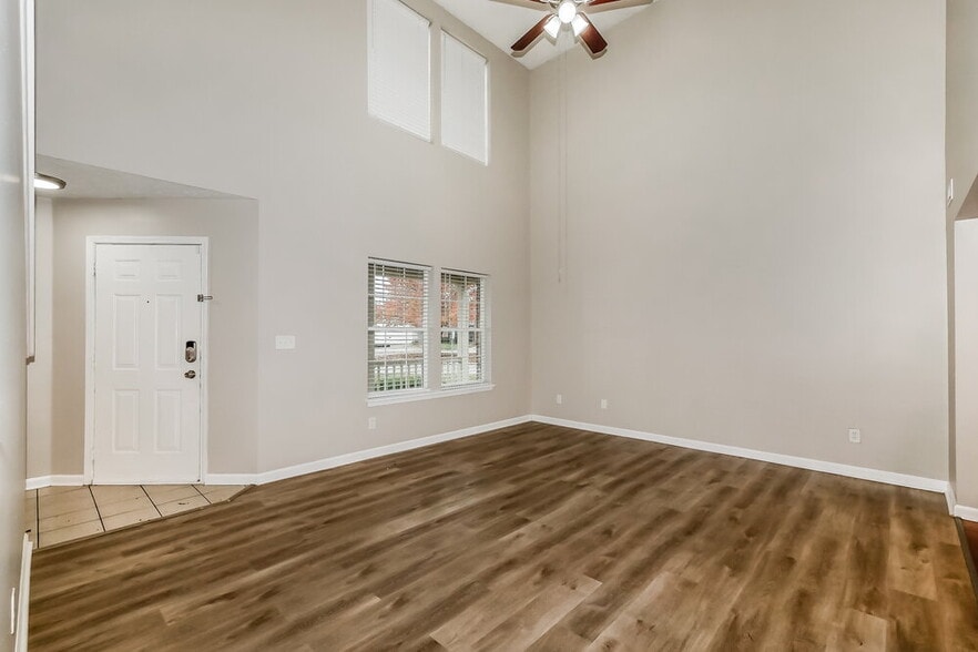 Building Photo - 3329 Gainesville Ct