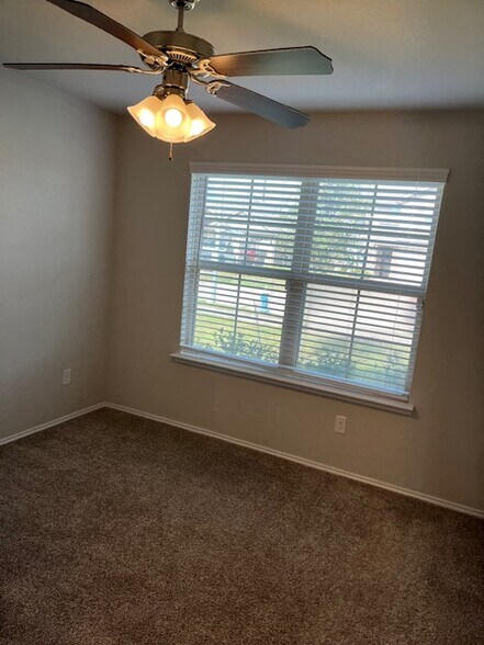 Building Photo - 530 Ashley Falls Ln