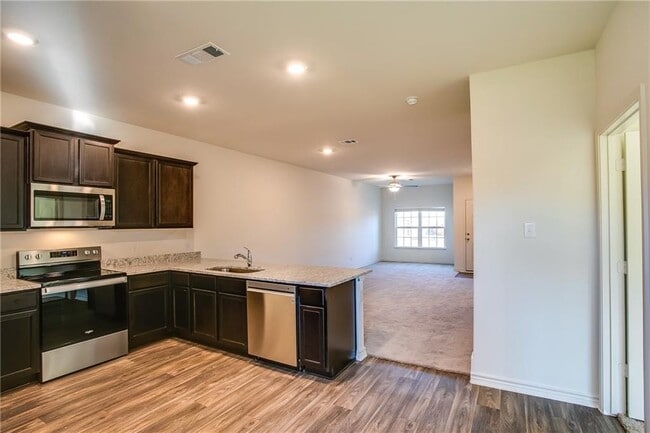 Building Photo - 19024 Quiet Range Dr