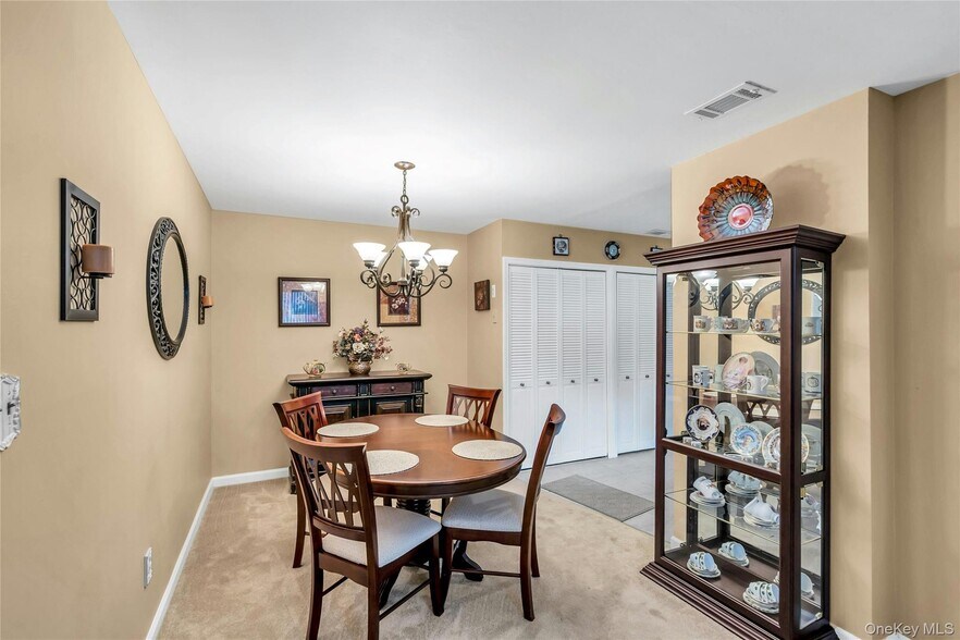 Building Photo - 283 Storm Dr