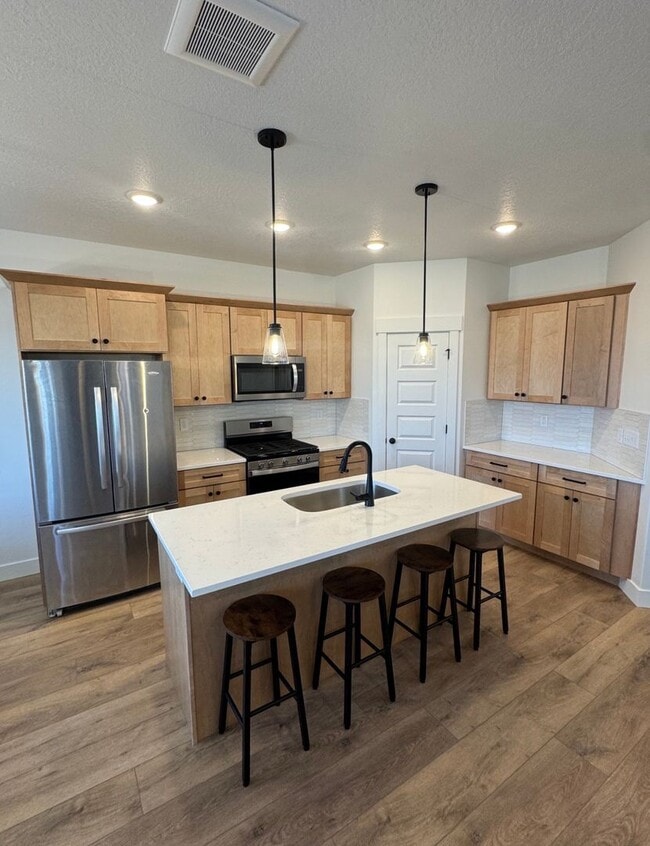 Building Photo - RES_VANDERWATT_866