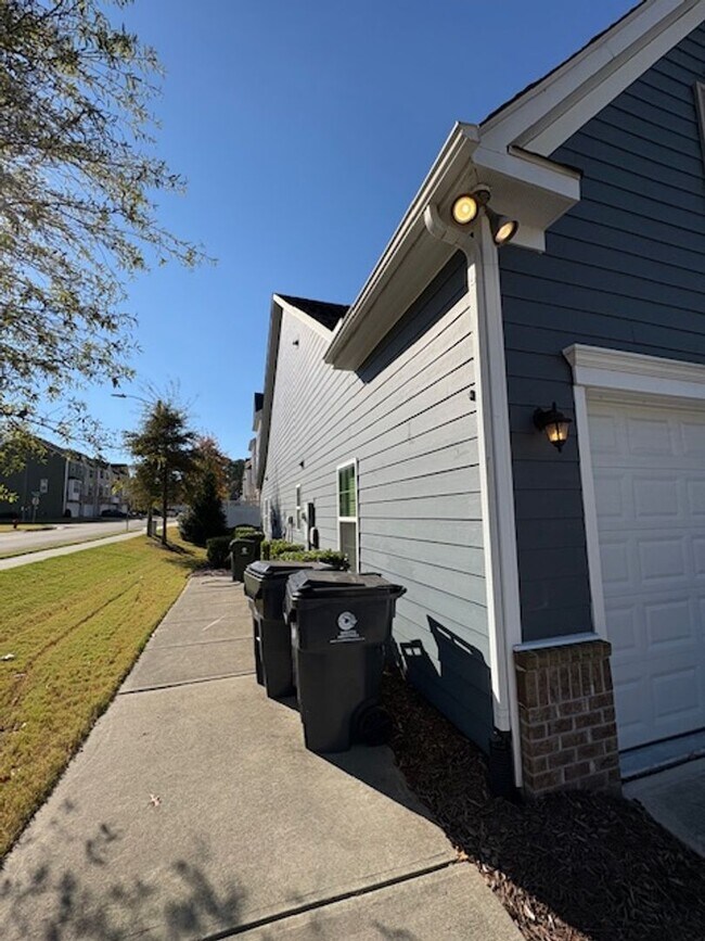 Building Photo - Newer Home for Rent