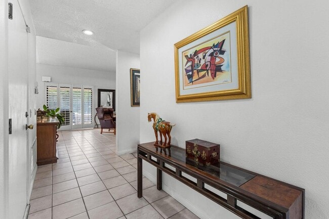 Building Photo - 70451 Cobb Rd