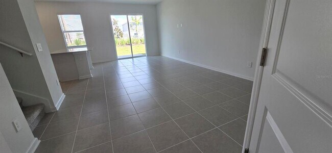 Building Photo - 2661 Skyline Lp