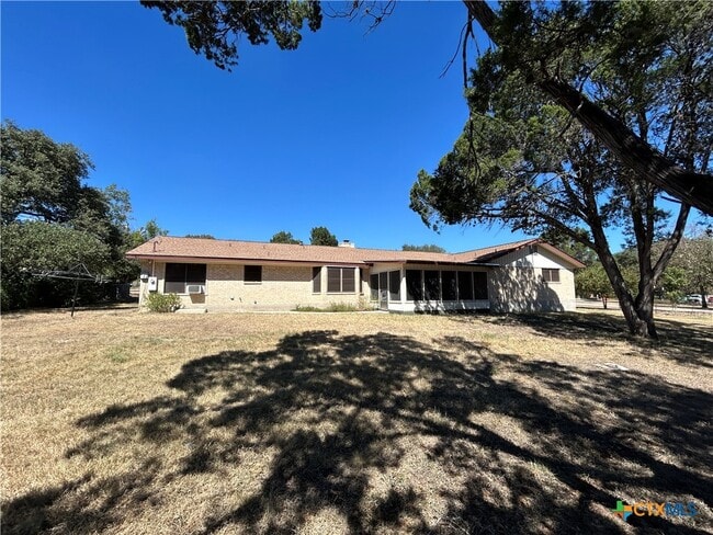 Building Photo - 11 La Mesa Dr