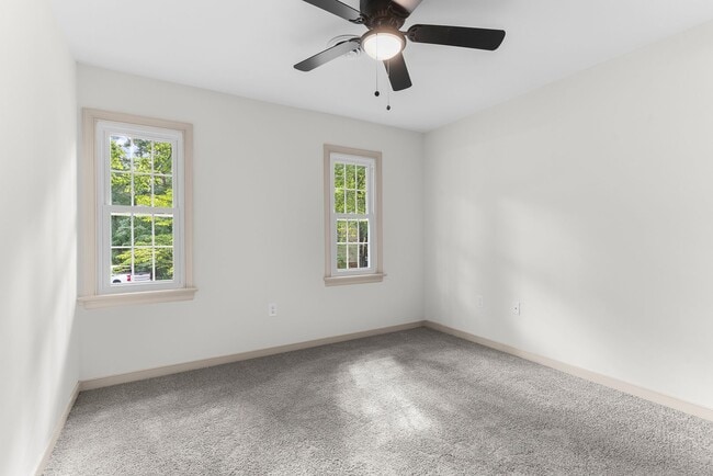 Building Photo - $3,000 / 4 br / 3 ba / 2,012 sqft