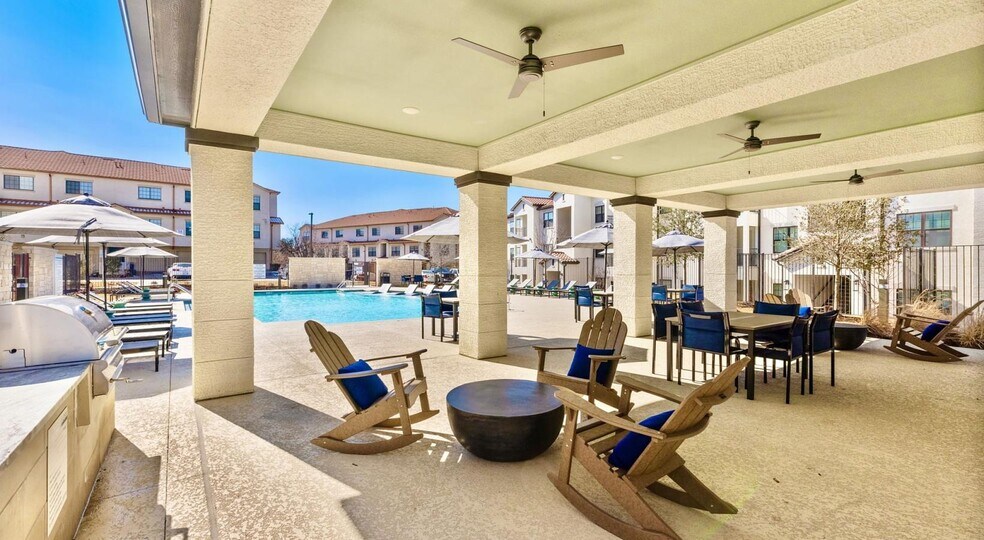 Building Photo - 3232 N Garland Ave