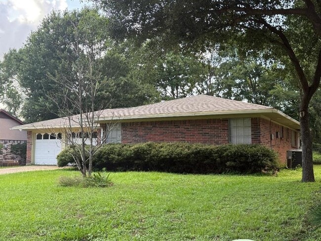 Primary Photo - 616 Hildred Ave