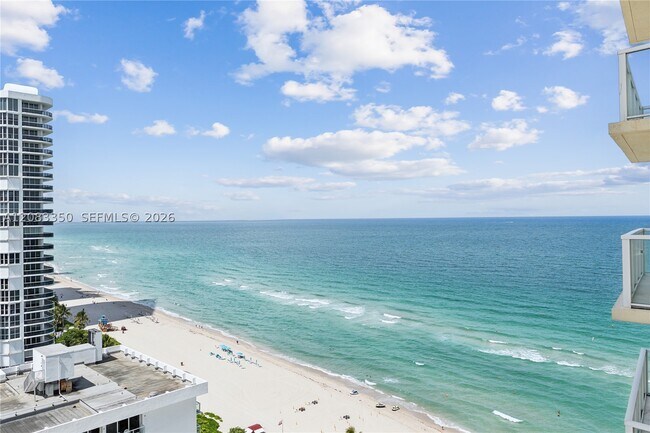 Building Photo - 16699 Collins Ave