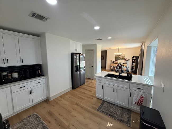 Building Photo - 7509 Mockingbird Ln