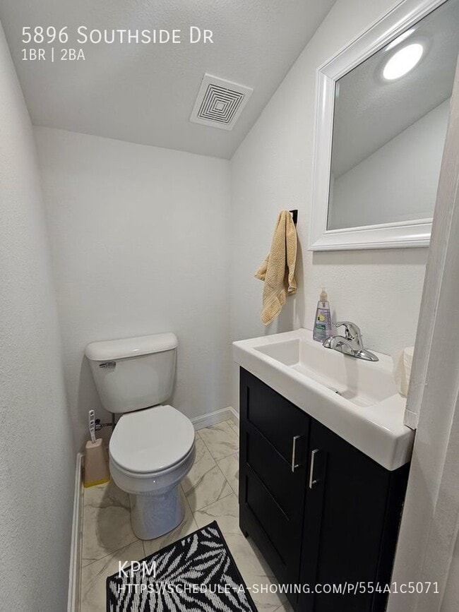 Building Photo - 1302 E Fairmont Blvd