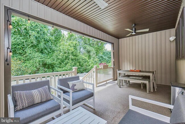 Building Photo - 3060 Wild Blue Indigo Ct