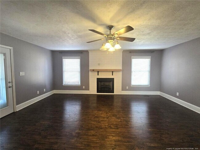 Building Photo - 5544 Bear Creek Cir