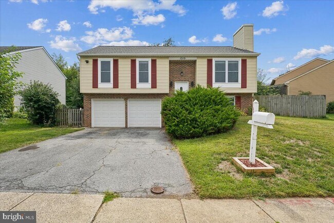 Building Photo - 1315 Danberry Dr