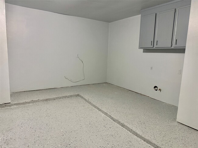 Building Photo - 3007 Wagon Trail Dr