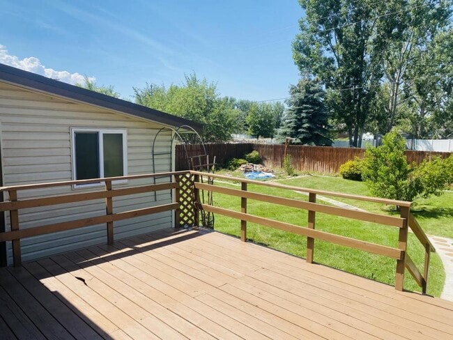 Building Photo - 1920 Sabin Dr