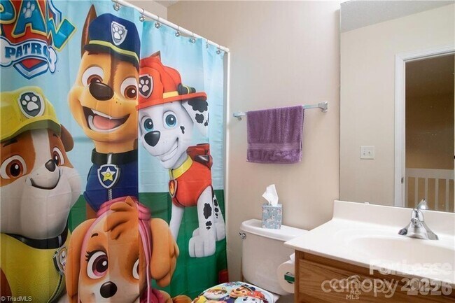 Building Photo - 137 Lynch Cir