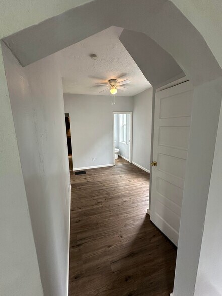 Building Photo - 6630 Bartmer Ave