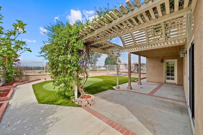 Building Photo - 40115 Starling St